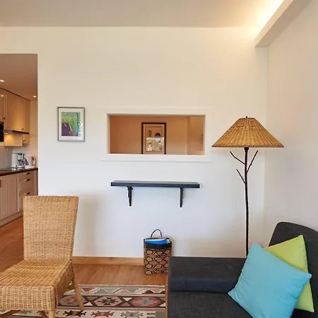 Apartman Sea View 2 Mins Walk To And Casino Estoril