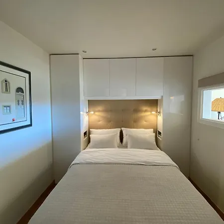Sea View 2 Mins Walk To And Casino * Estoril